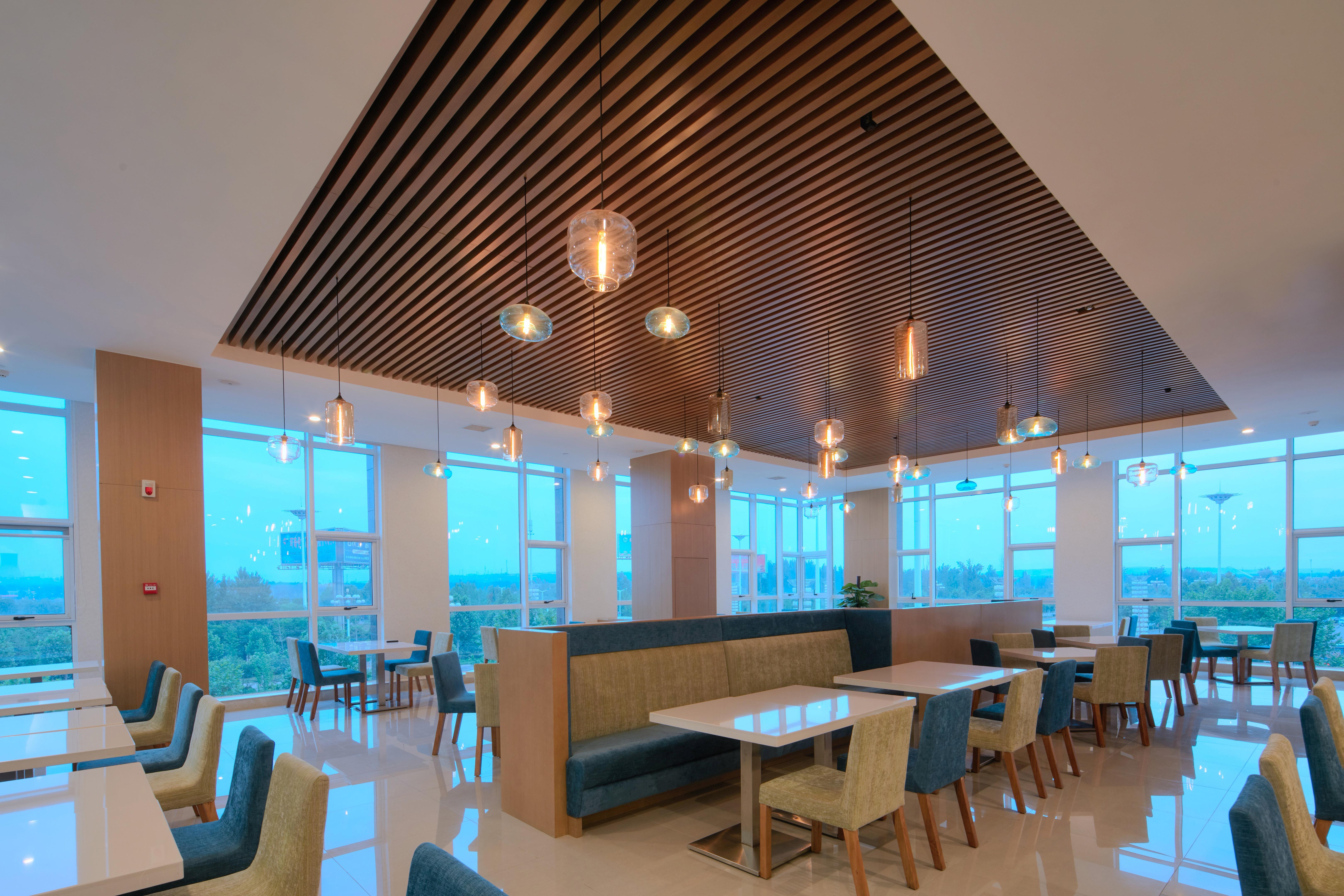 Holiday Inn Express Luoyang Yichuan By Ihg Exterior photo