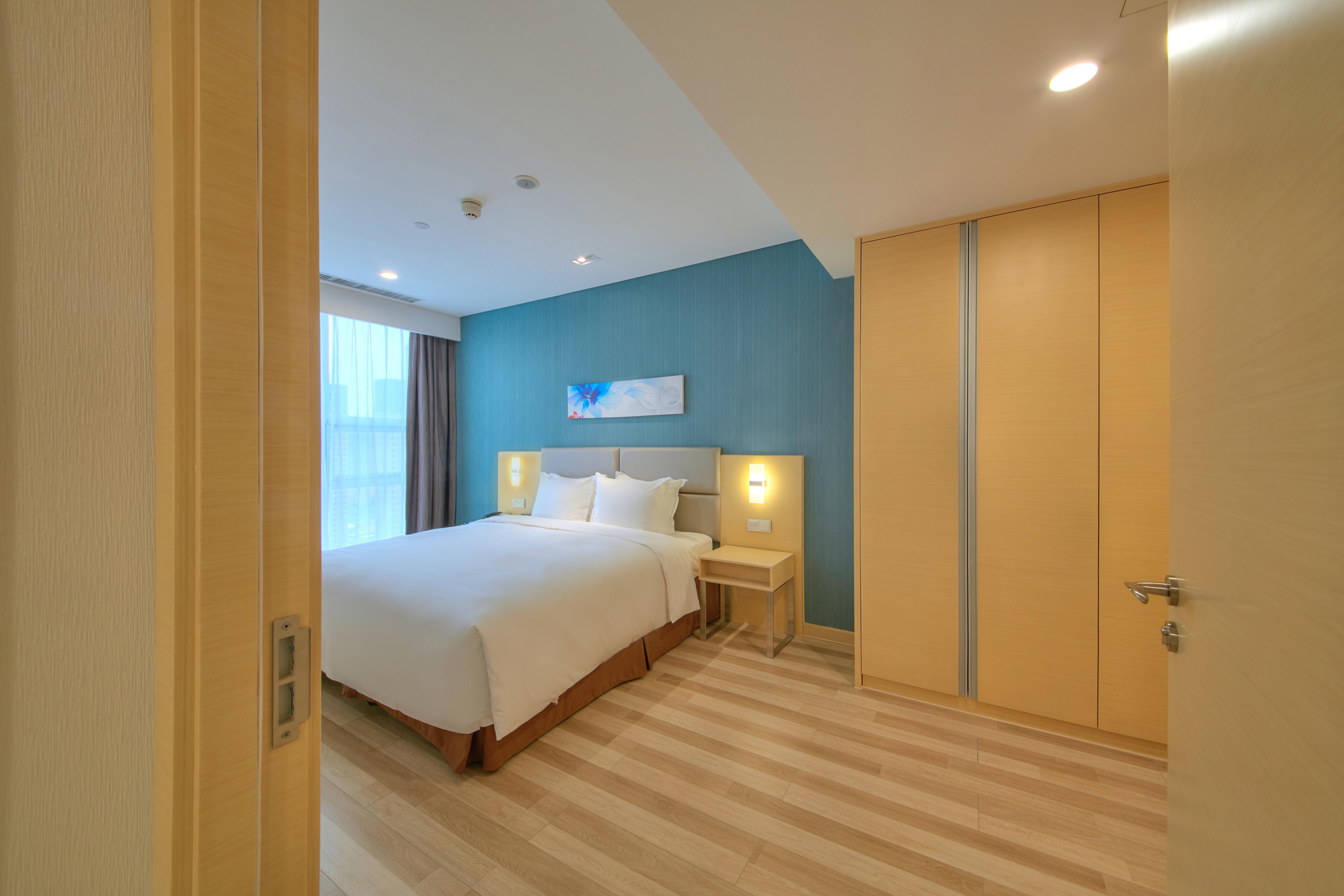 Holiday Inn Express Luoyang Yichuan By Ihg Exterior photo