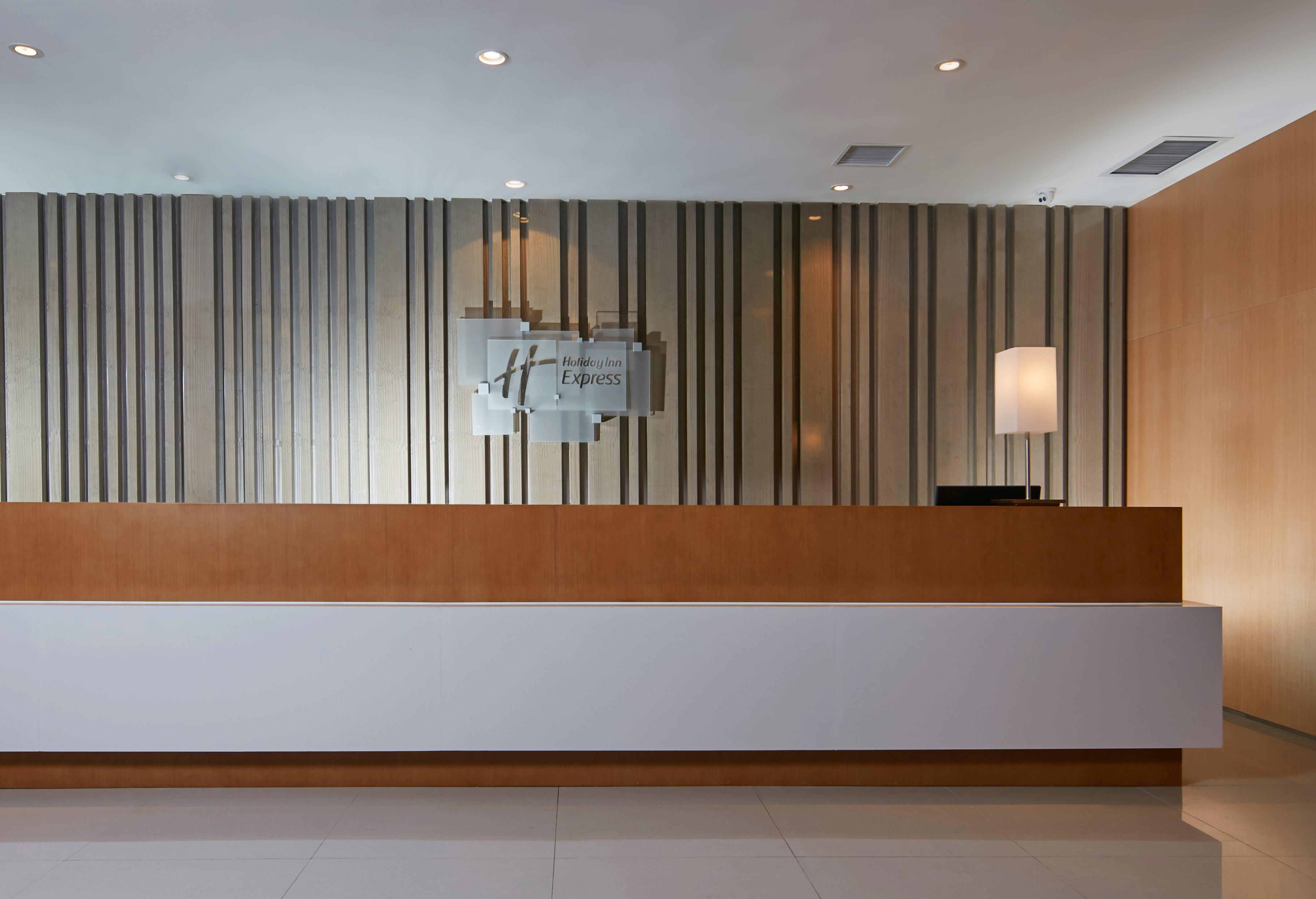 Holiday Inn Express Luoyang Yichuan By Ihg Exterior photo