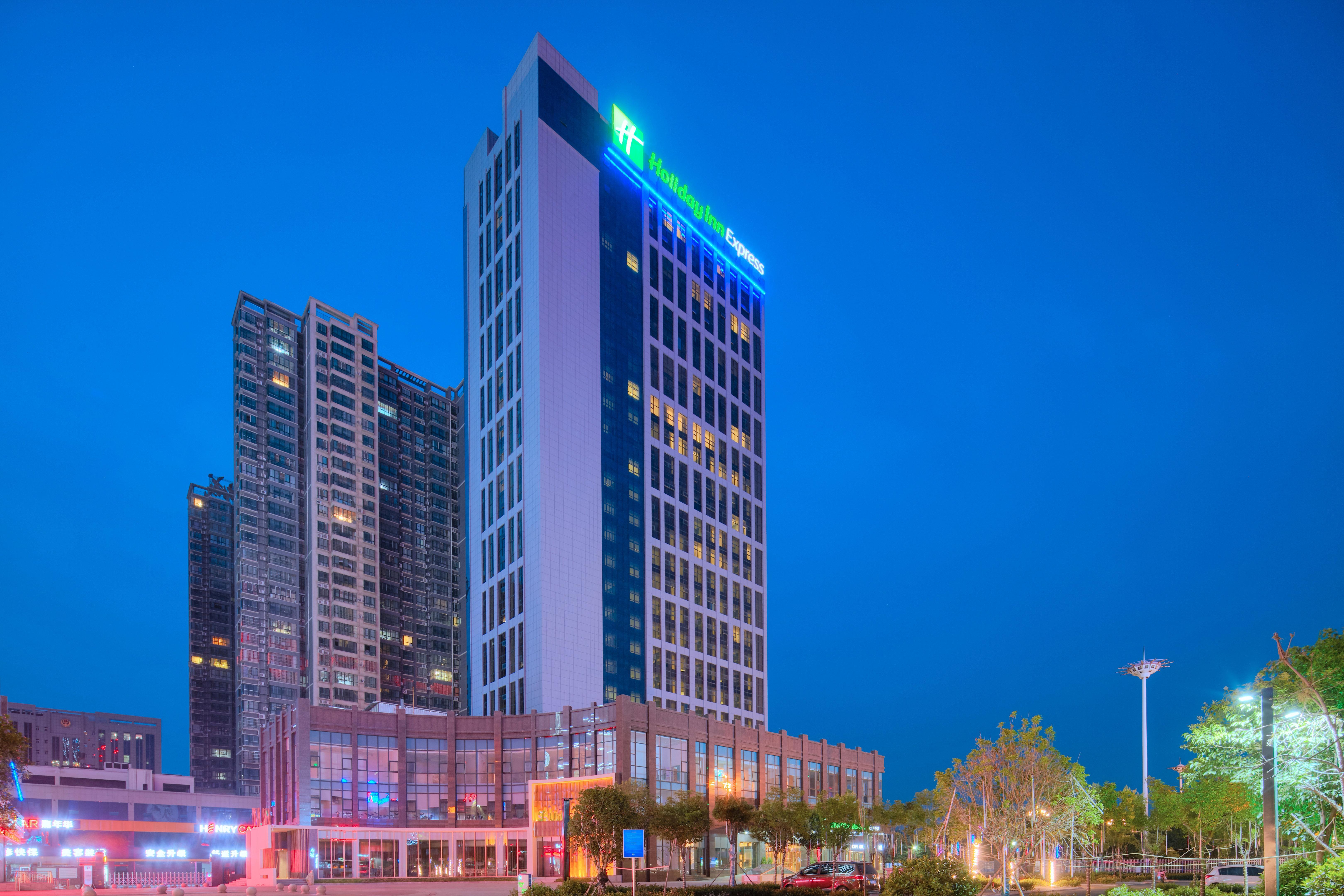 Holiday Inn Express Luoyang Yichuan By Ihg Exterior photo